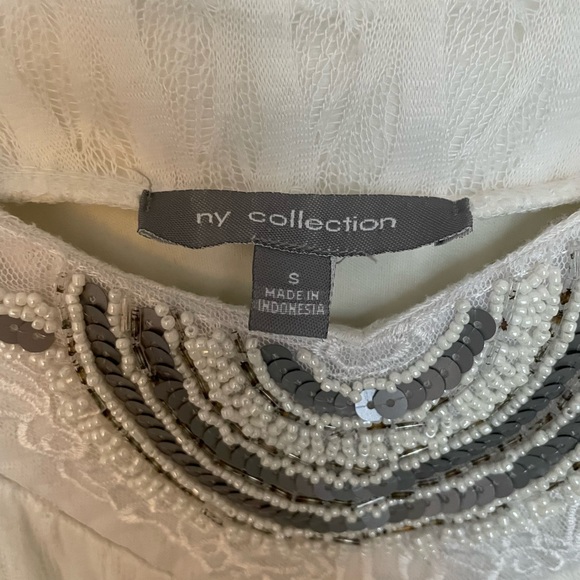 Adorable poncho style shirt - Picture 2 of 5